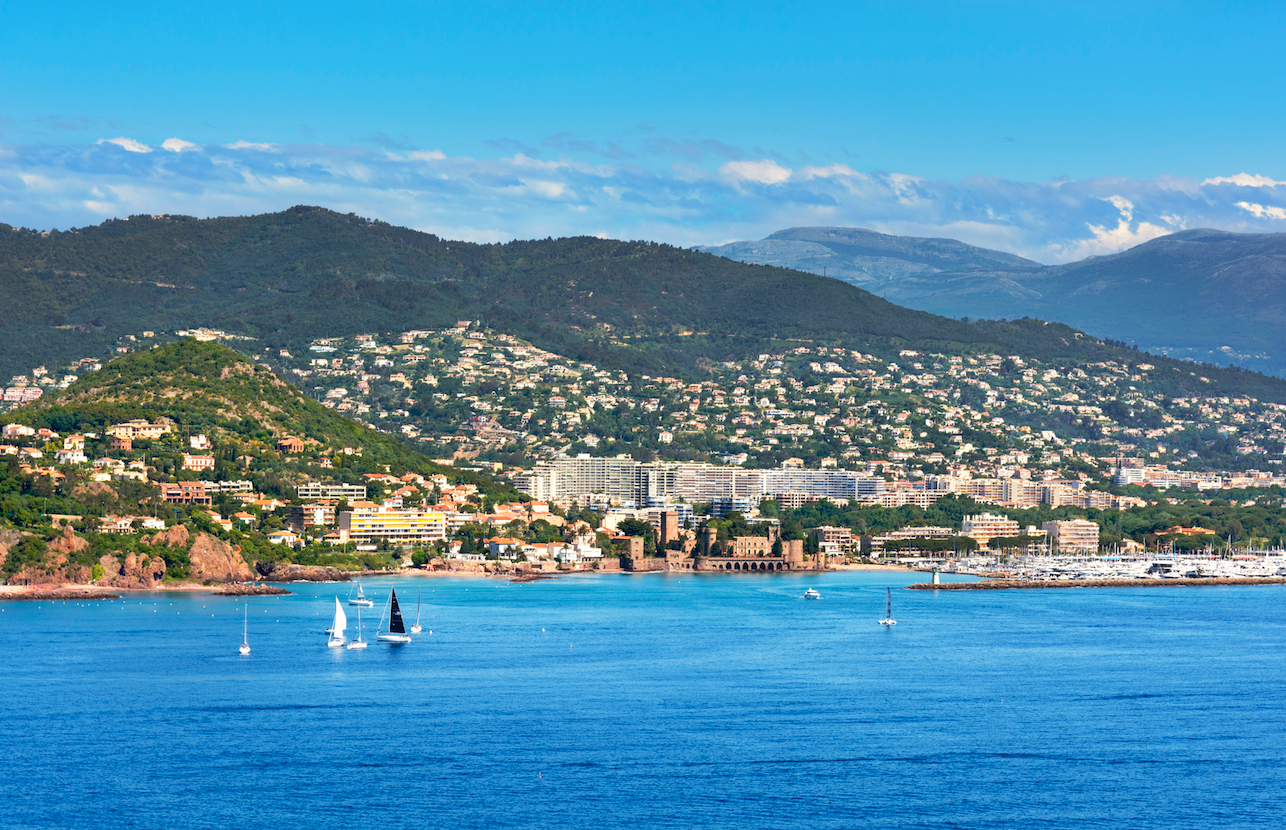 Exploring the Allure of the French Riviera Real Estate Market: Houses and Land for Sale Near Me